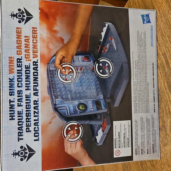 Hasbro new in box Classic portable Battleship Board Game - Picture 2 of 6
